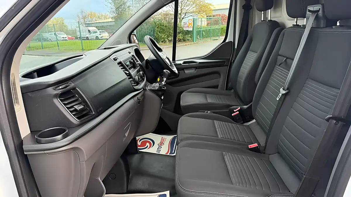 Used 2018 Ford Transit Custom Twin Sliding Side Door White - Interior and Exterior details 18