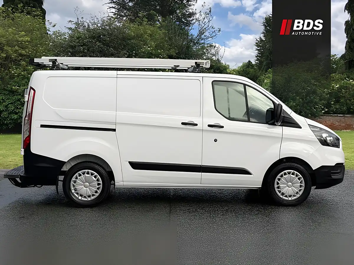 Used 2018 Ford Transit Custom Twin Sliding Side Door White - Interior and Exterior details 5