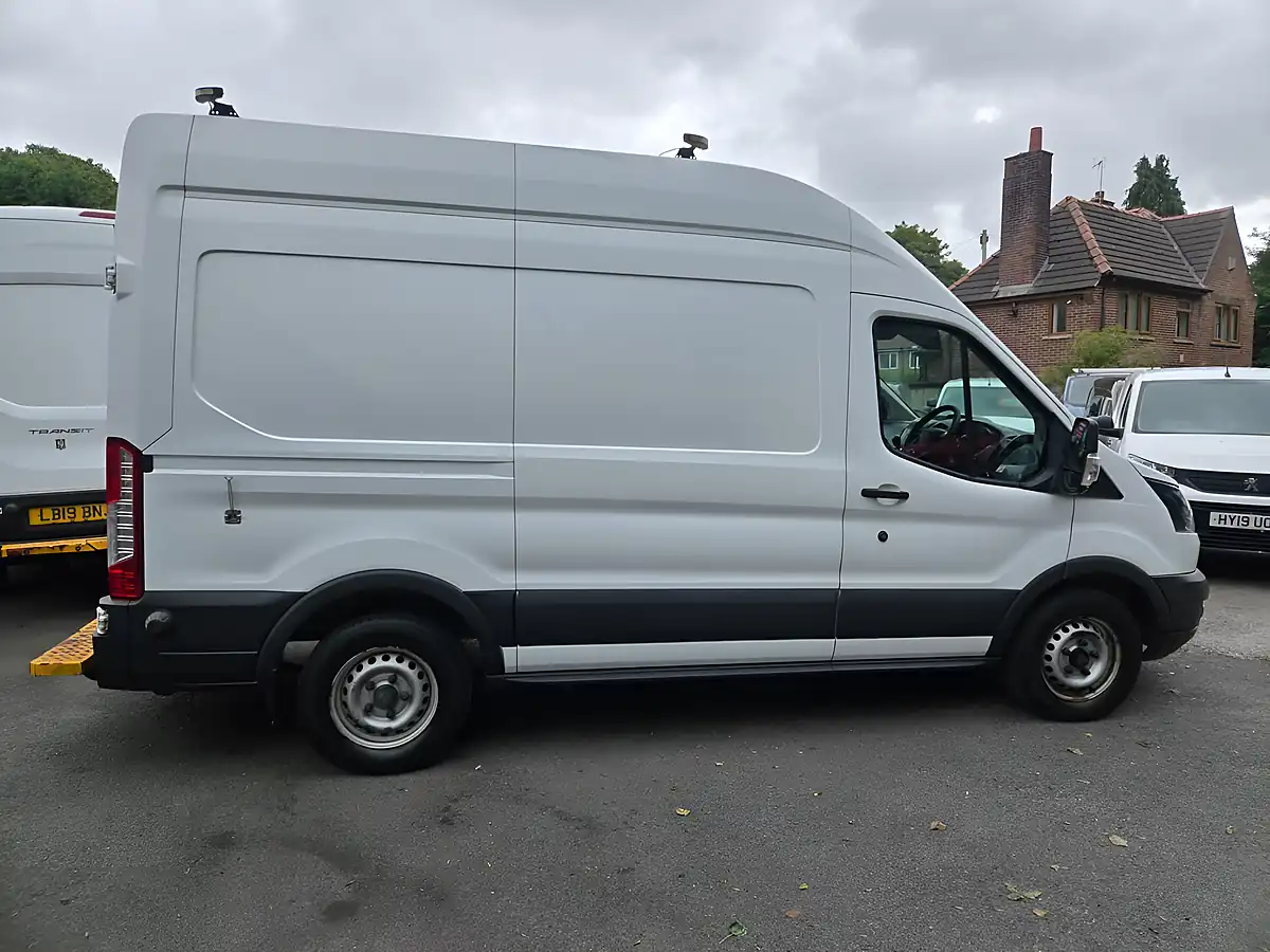 Used 2018 Ford Transit H3 Van White - Interior and Exterior details 15