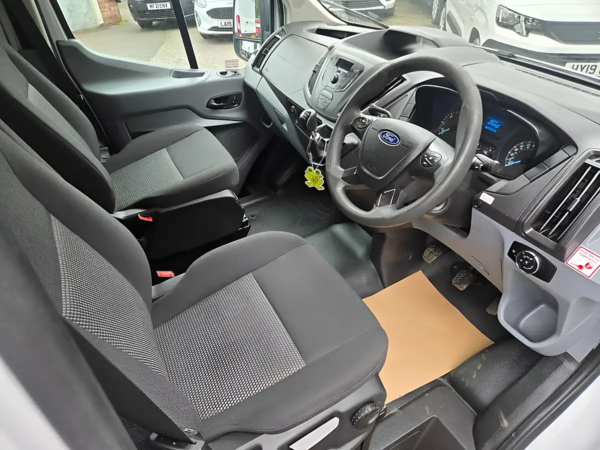 Used 2018 Ford Transit H3 Van White - Interior and Exterior details 16