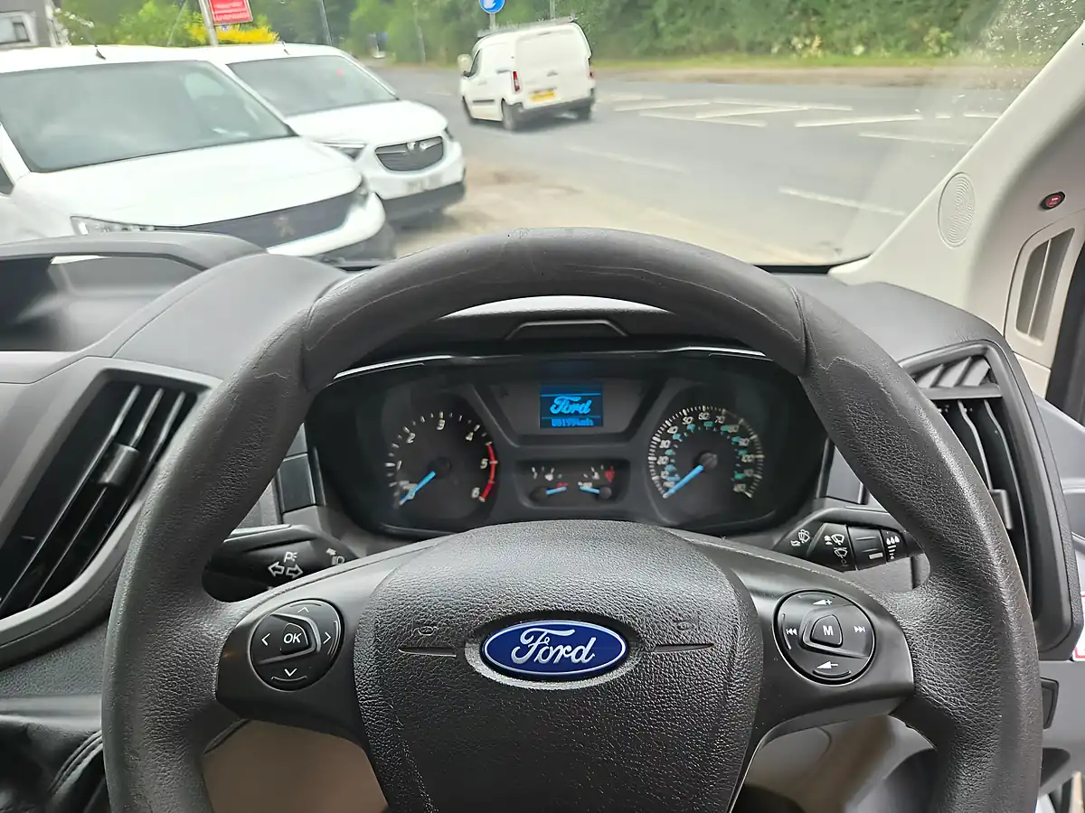 Used 2018 Ford Transit H3 Van White - Interior and Exterior details 17