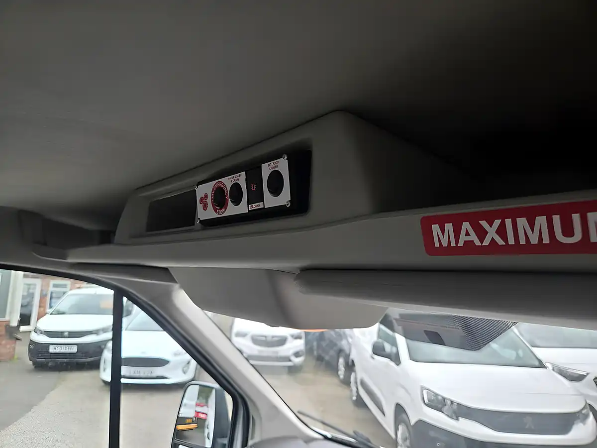 Used 2018 Ford Transit H3 Van White - Interior and Exterior details 20
