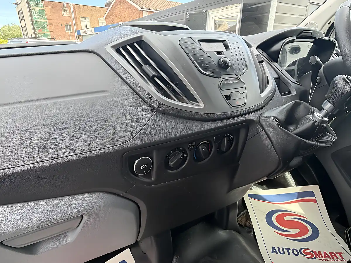 Used 2018 Ford Transit L2 H3 (mwb) 350 (ex Bt Fleet) White - Interior and Exterior details 17