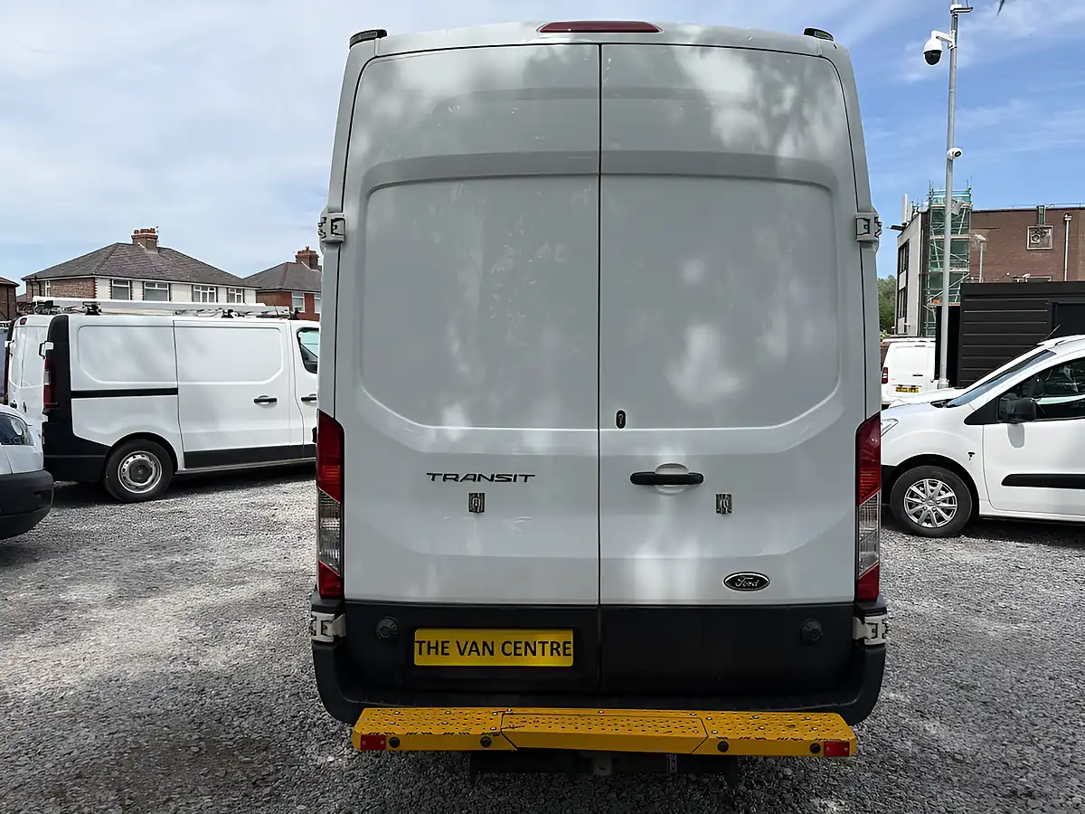 Used 2018 Ford Transit L2 H3 (mwb) 350 (ex Bt Fleet) White - Interior and Exterior details 9