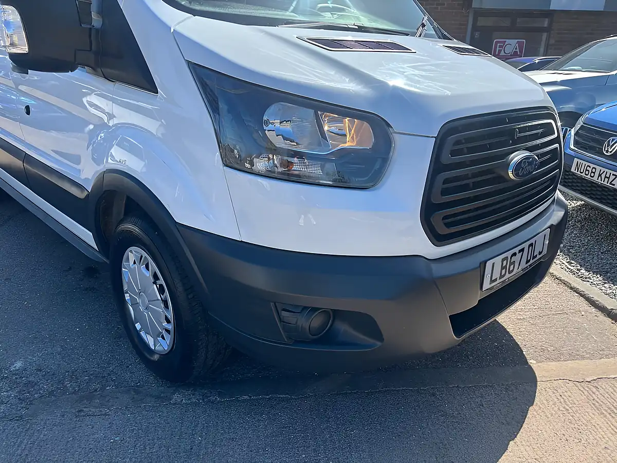 Used 2018 Ford Transit L2 H3 White - Interior and Exterior details 6