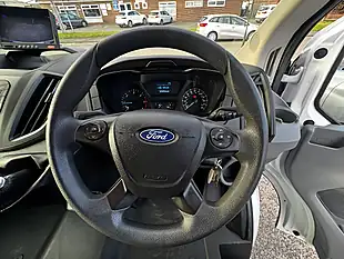 Used 2018 Ford Transit Leader 350 Frozen White - Interior and Exterior details 10