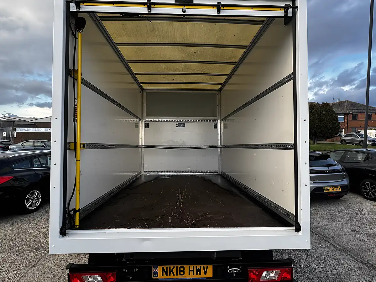 Used 2018 Ford Transit Leader 350 Frozen White - Interior and Exterior details 14