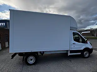 Used 2018 Ford Transit Leader 350 Frozen White - Interior and Exterior details 4