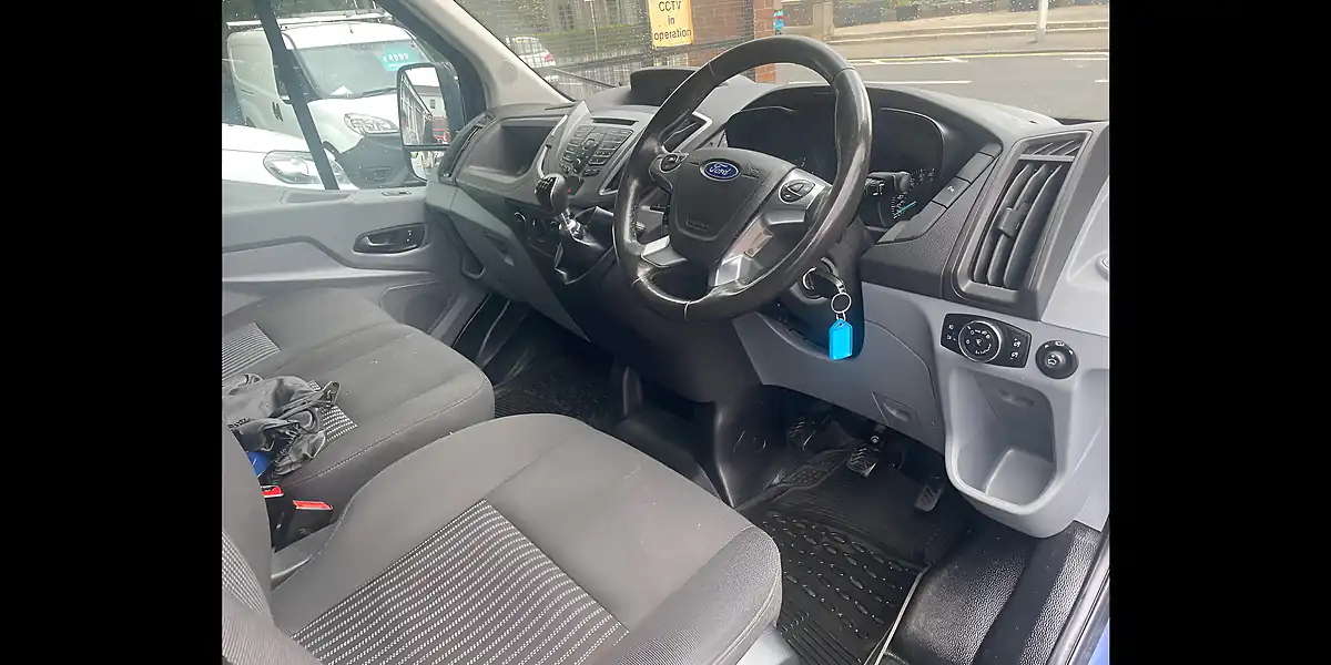 Used 2018 Ford Transit Panel Van L2 H2 Blue - Interior and Exterior details 10