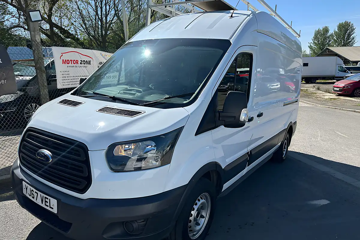 Used 2018 Ford Transit RWD L3 White - Interior and Exterior details 3