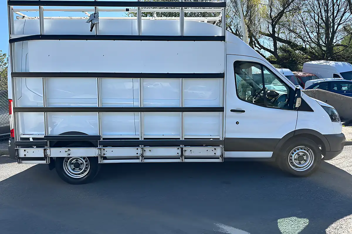 Used 2018 Ford Transit RWD L3 White - Interior and Exterior details 4