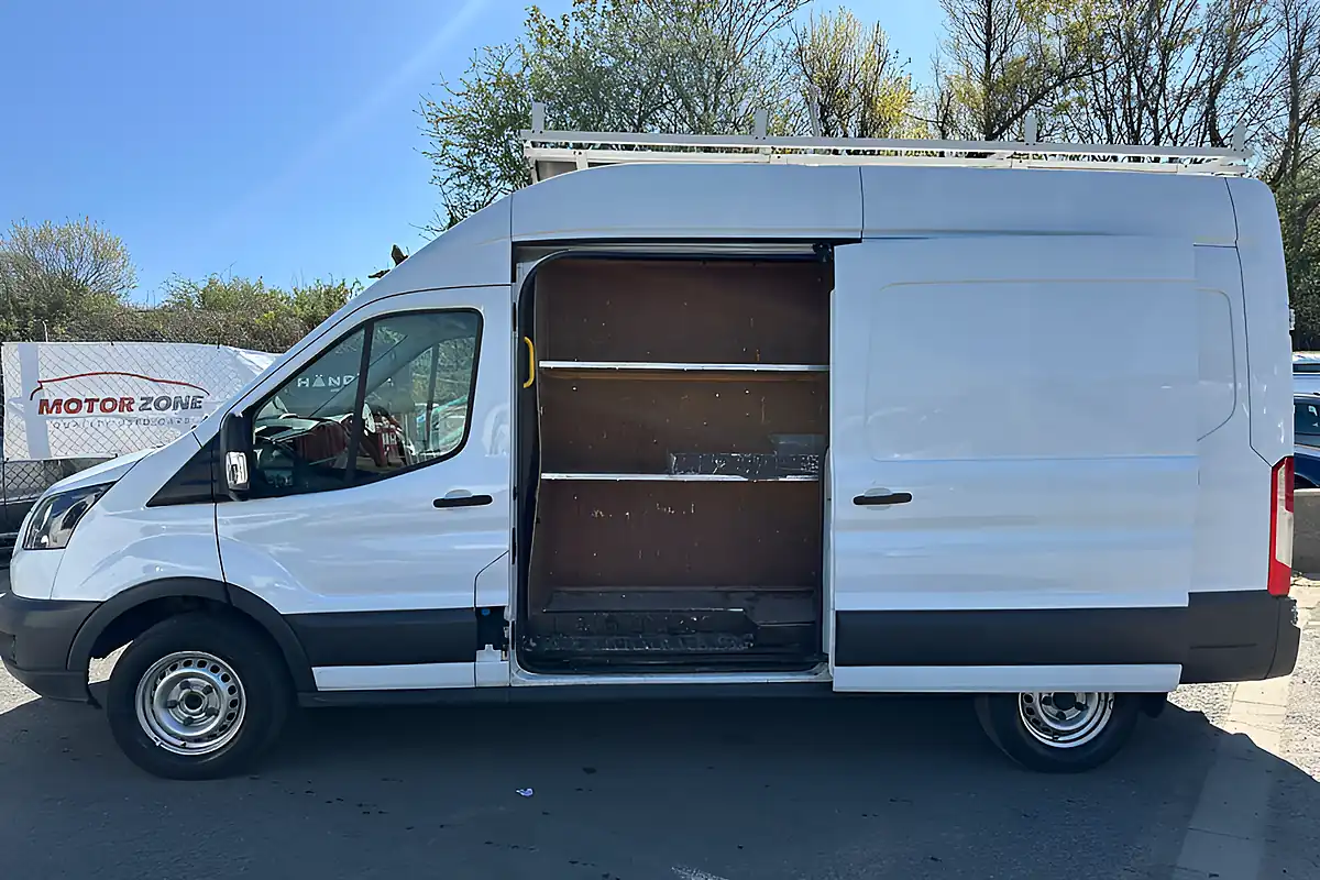 Used 2018 Ford Transit RWD L3 White - Interior and Exterior details 5