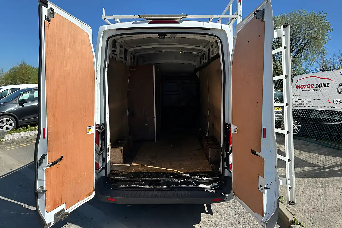 Used 2018 Ford Transit RWD L3 White - Interior and Exterior details 8
