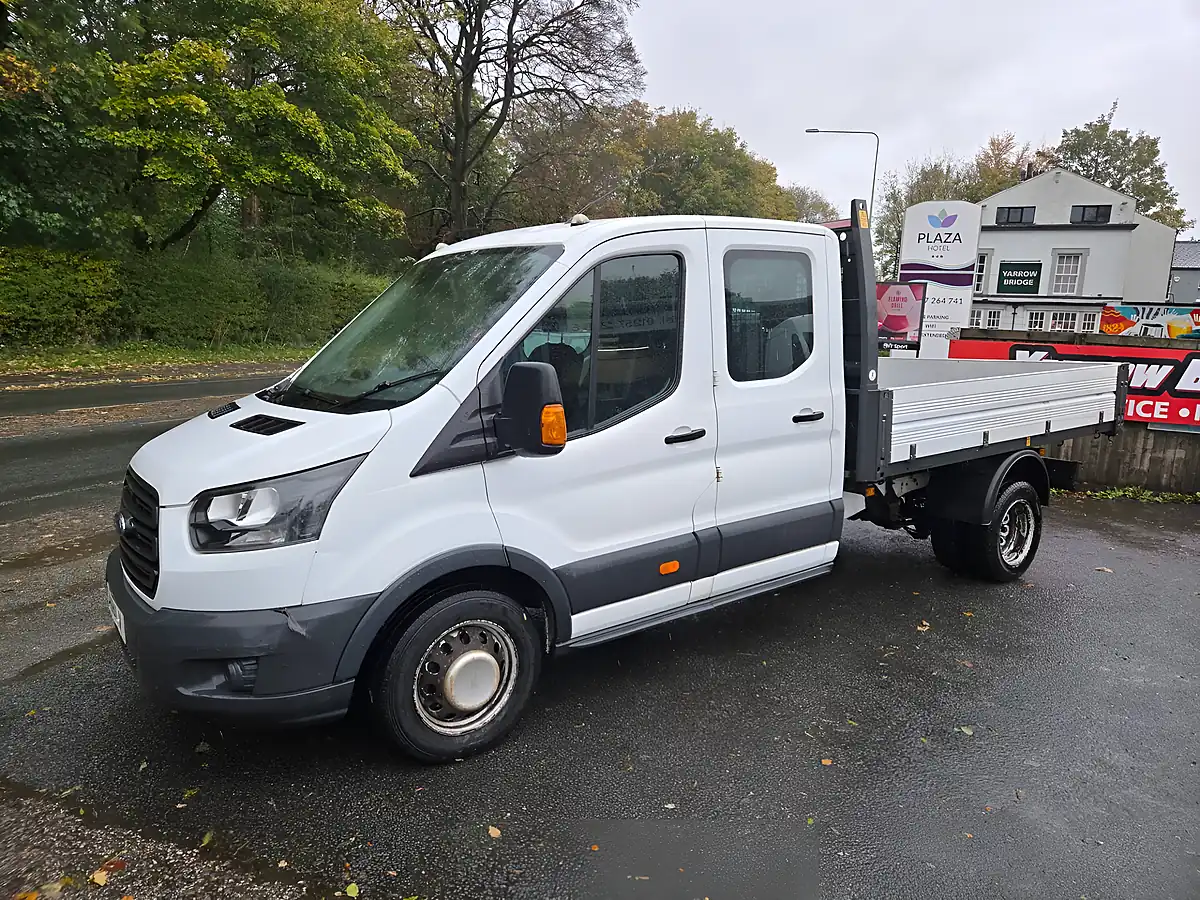 Used 2018 Ford Transit Tipper Crew Van White - Interior and Exterior details 3