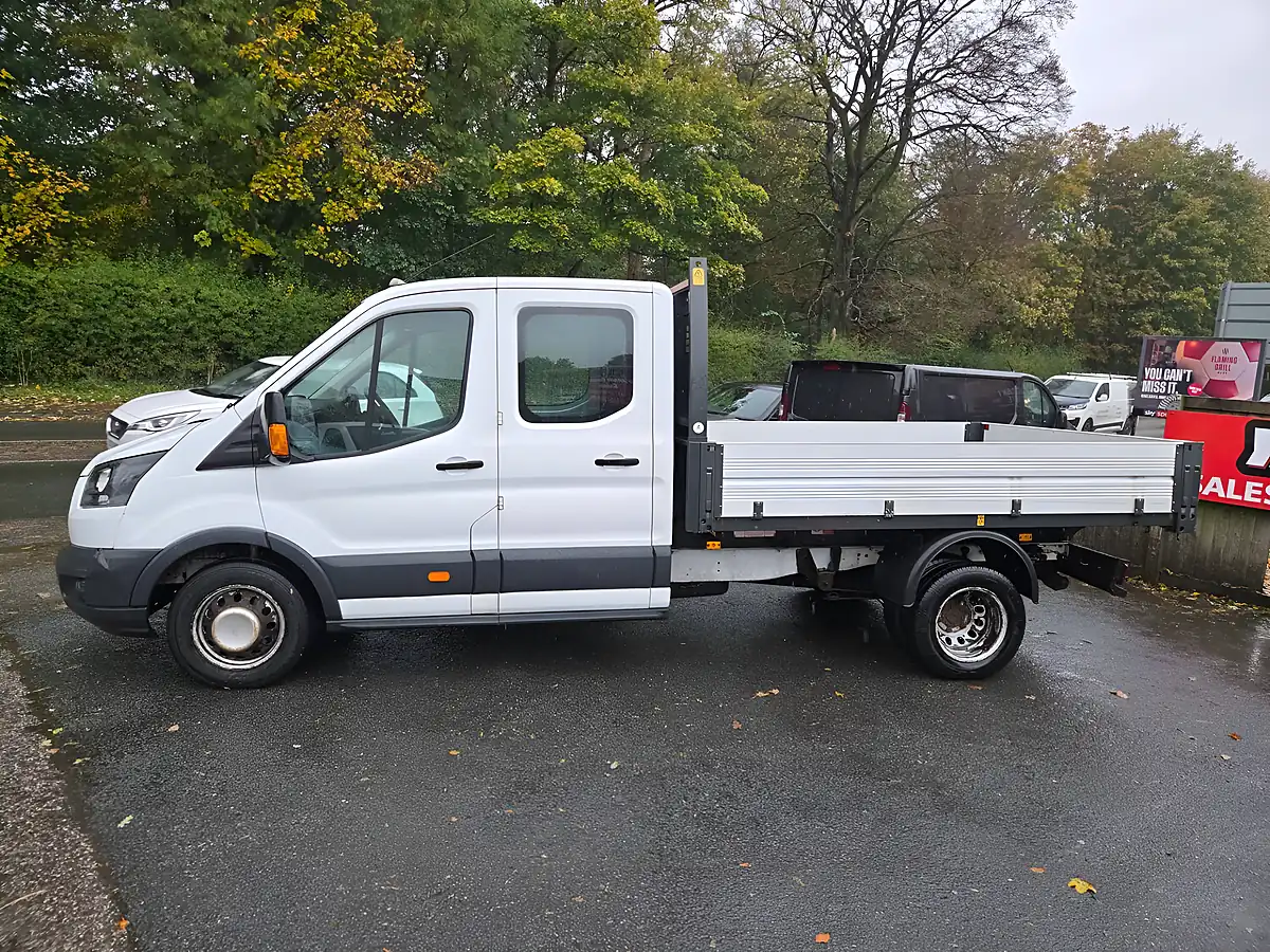 Used 2018 Ford Transit Tipper Crew Van White - Interior and Exterior details 4