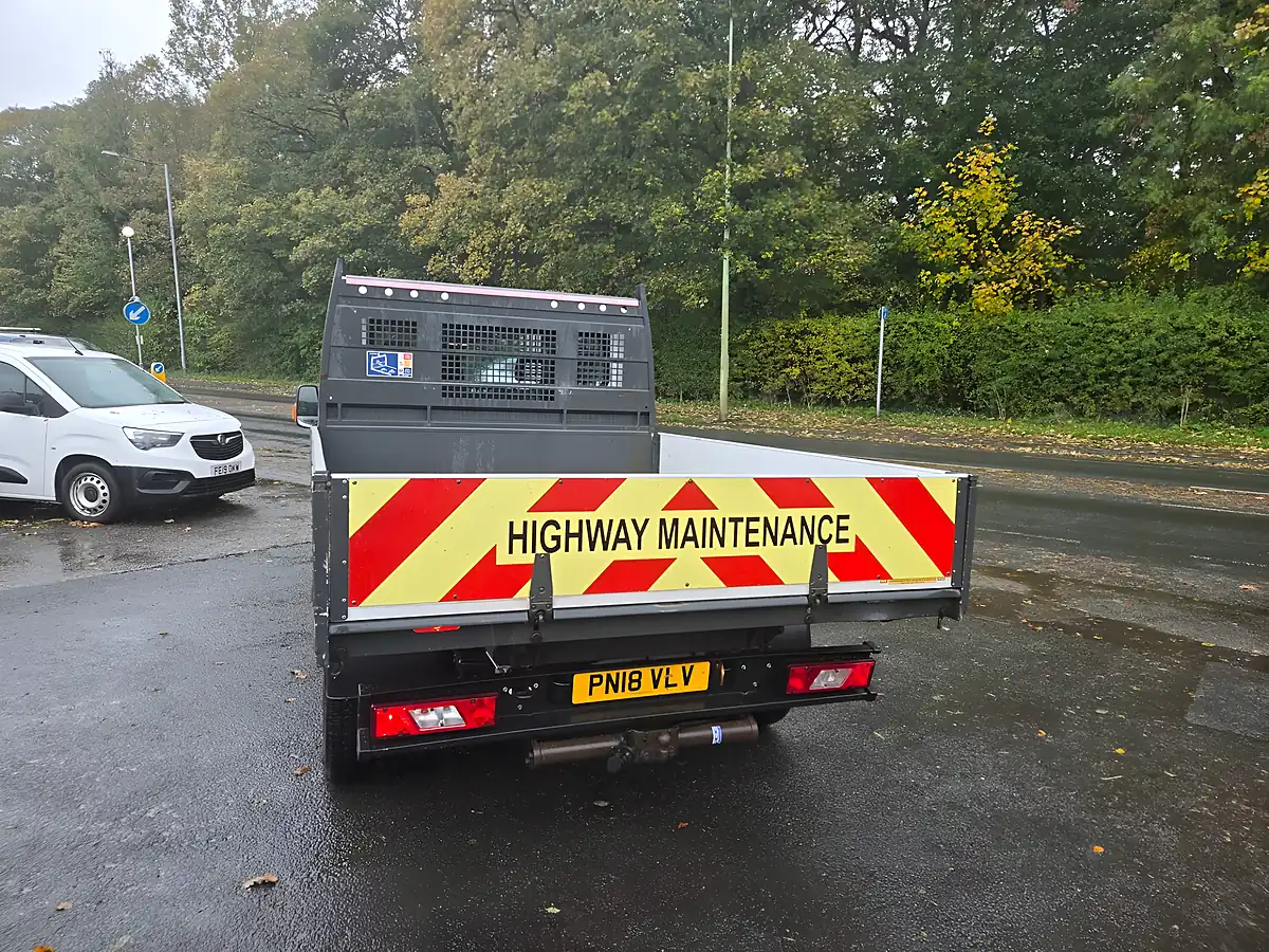 Used 2018 Ford Transit Tipper Crew Van White - Interior and Exterior details 8