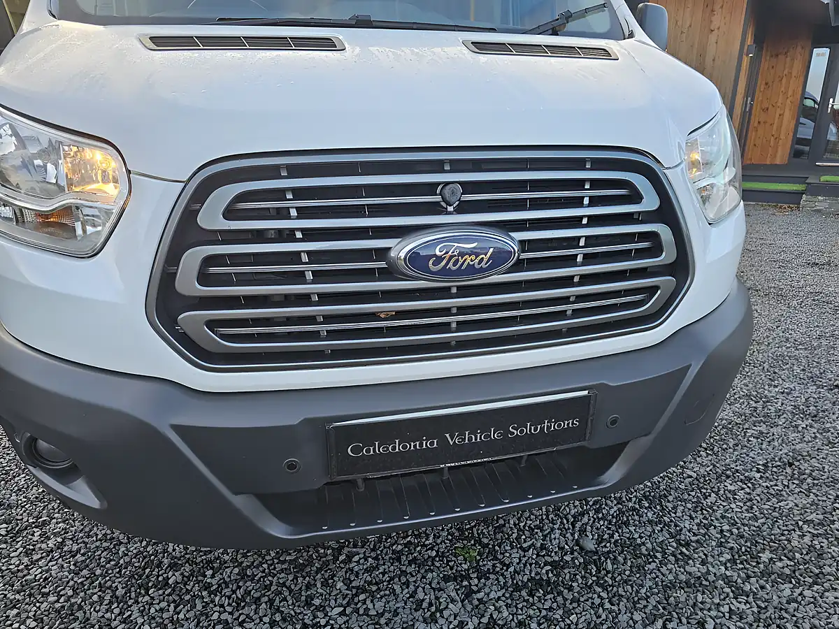 Used 2018 Ford Transit Trend White - Interior and Exterior details 10