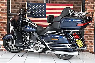 Used 2018 Harley-Davidson Cvo Flhtkse Electra Glide Ultra Limited Blue - Interior and Exterior details 12