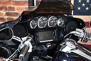 Used 2018 Harley-Davidson Cvo Flhtkse Electra Glide Ultra Limited Blue - Interior and Exterior details 9
