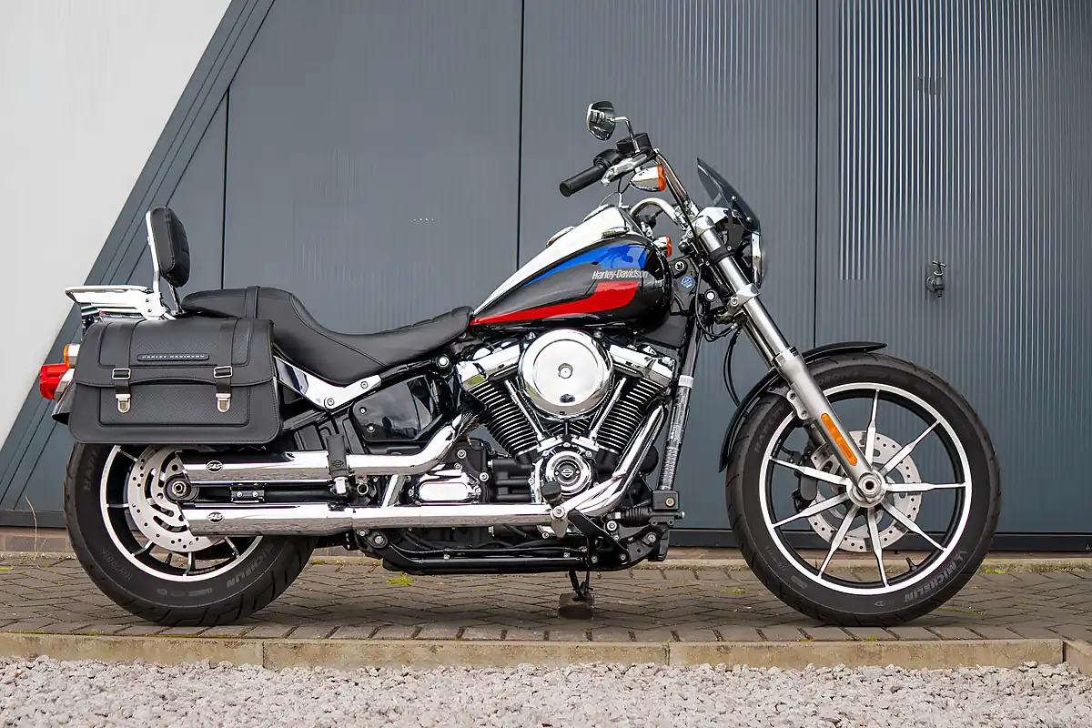 Used 2018 Harley-Davidson Low Rider Vivid Black - Interior and Exterior details 4