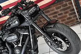 Used 2018 Harley-Davidson Softail Fat Bob Black - Interior and Exterior details 5