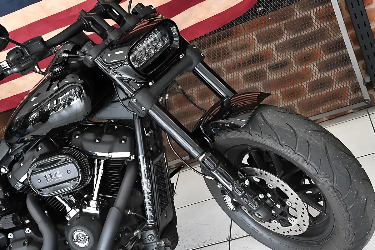 Used 2018 Harley-Davidson Softail Fat Bob Black - Interior and Exterior details 5