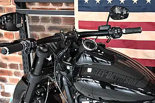 Used 2018 Harley-Davidson Softail Fat Bob Black - Interior and Exterior details 9