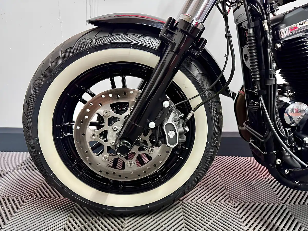 Used 2018 Harley-Davidson Sportster Forty-Eight Special White - Interior and Exterior details 14