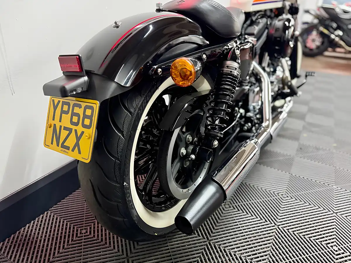 Used 2018 Harley-Davidson Sportster Forty-Eight Special White - Interior and Exterior details 17