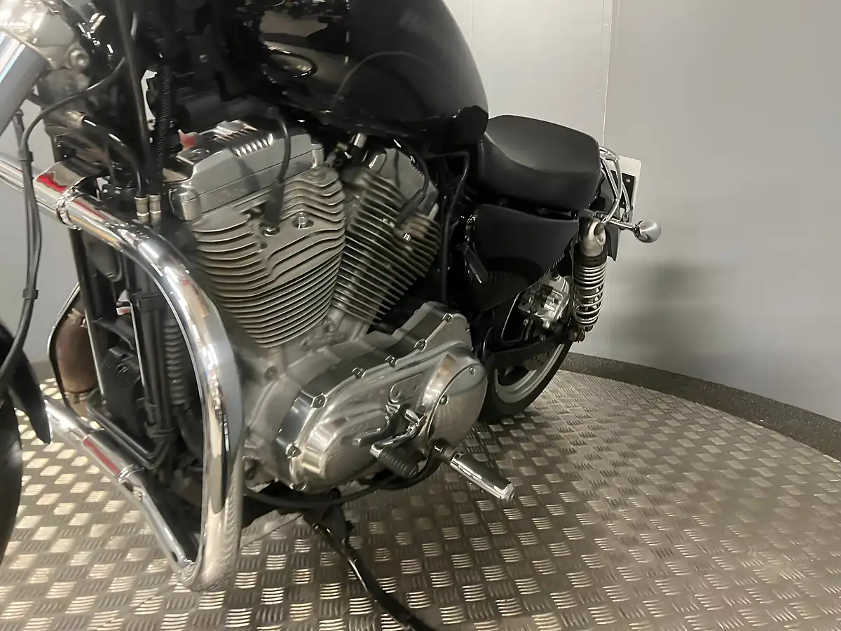 Used 2018 Harley-Davidson Sportster Super Low Black - Interior and Exterior details 11