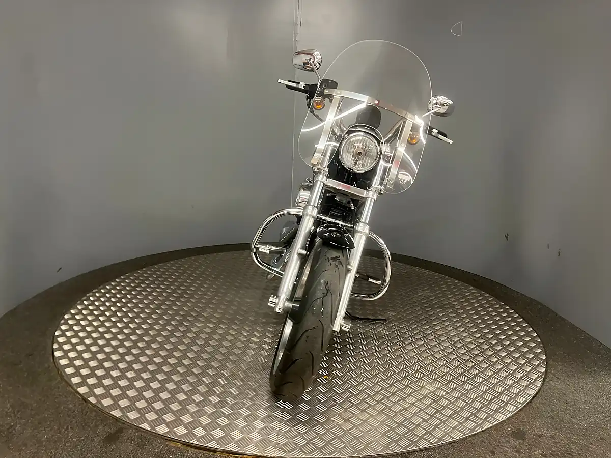 Used 2018 Harley-Davidson Sportster Super Low Black - Interior and Exterior details 8