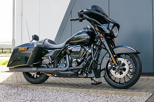 2018 Harley-Davidson Street Glide Special