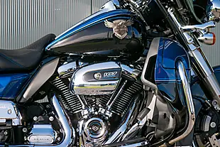 Used 2018 Harley-Davidson Ultra Limited 115th Anniversary Legend Blue/Vivid Black - Interior and Exterior details 10