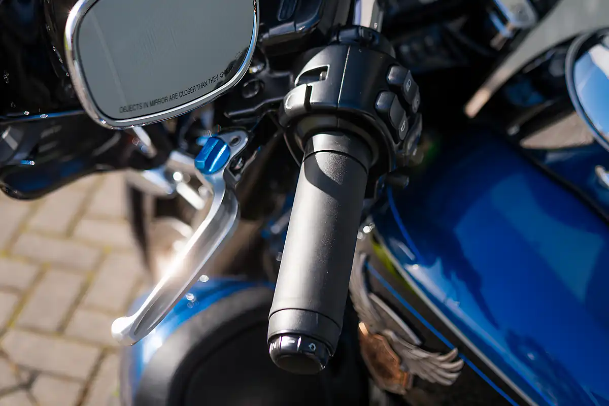 Used 2018 Harley-Davidson Ultra Limited 115th Anniversary Legend Blue/Vivid Black - Interior and Exterior details 18