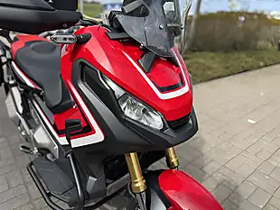 Used 2018 Honda Adv 750 J Red - Interior and Exterior details 15