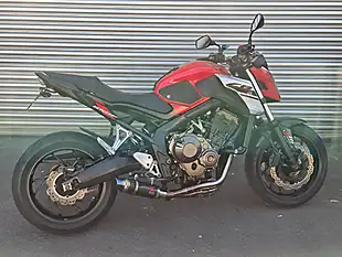 Used 2018 Honda Cb F Red - Interior and Exterior details 9