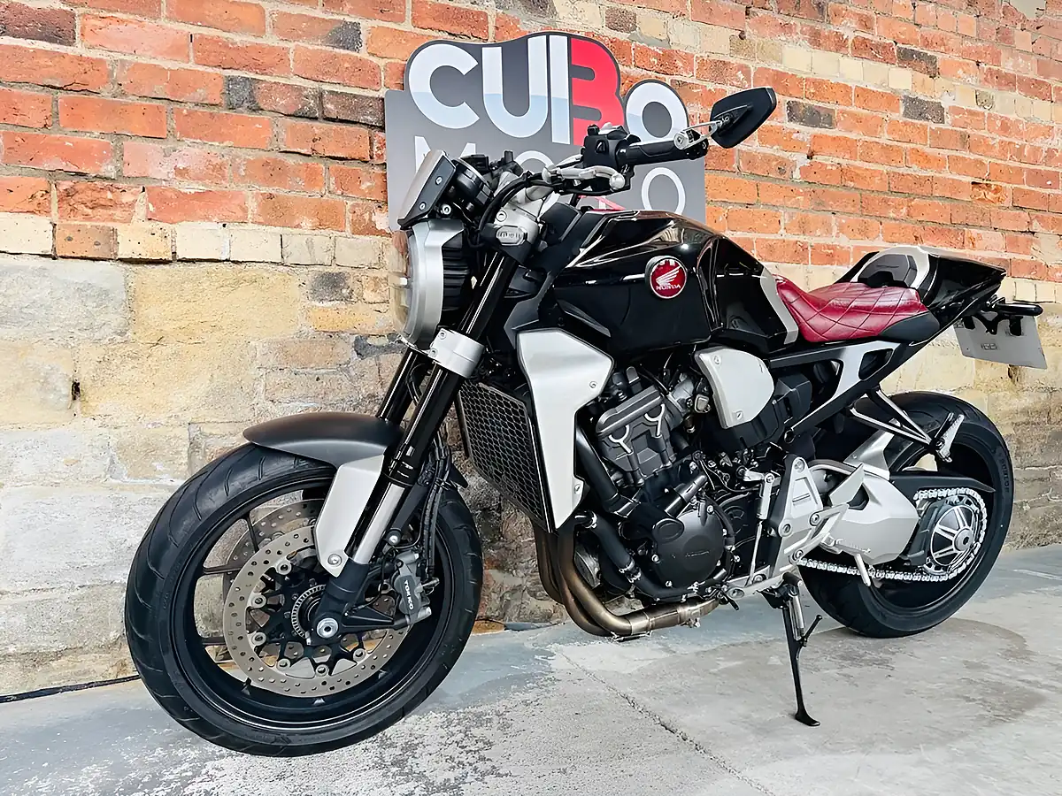 Used 2018 Honda Cb1000r Plus Black - Interior and Exterior details 12
