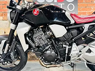 Used 2018 Honda Cb1000r Plus Black - Interior and Exterior details 16