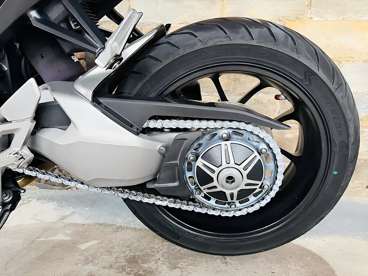 Used 2018 Honda Cb1000r Plus Black - Interior and Exterior details 17