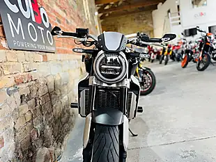 Used 2018 Honda Cb1000r Plus Black - Interior and Exterior details 19