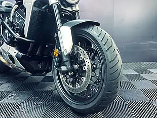 Used 2018 Honda CB1000R Plus Black - Interior and Exterior details 15