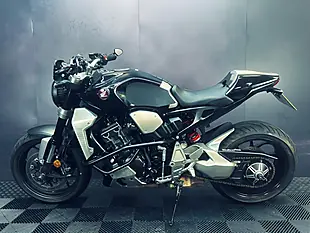 Used 2018 Honda CB1000R Plus Black - Interior and Exterior details 3