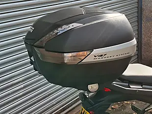 Used 2018 Honda CB500 Red - Interior and Exterior details 13