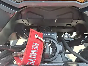 Used 2018 Honda CB500 Red - Interior and Exterior details 17
