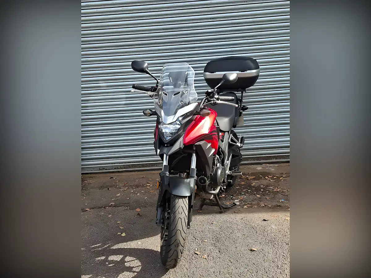 Used 2018 Honda CB500 Red - Interior and Exterior details 4