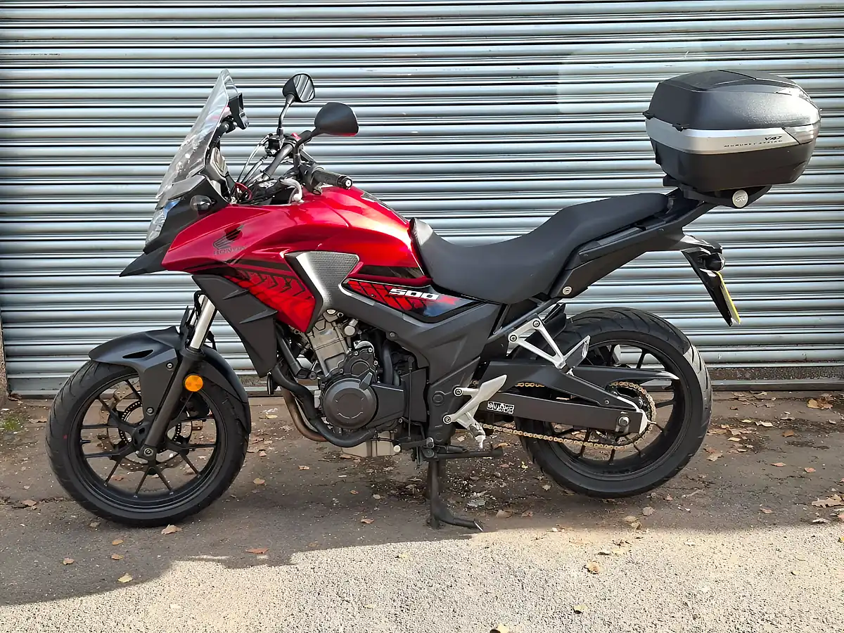 Used 2018 Honda CB500 Red - Interior and Exterior details 7