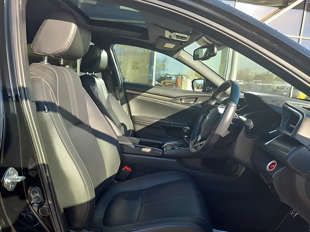 Used 2018 Honda Civic Ex Black - Interior and Exterior details 14