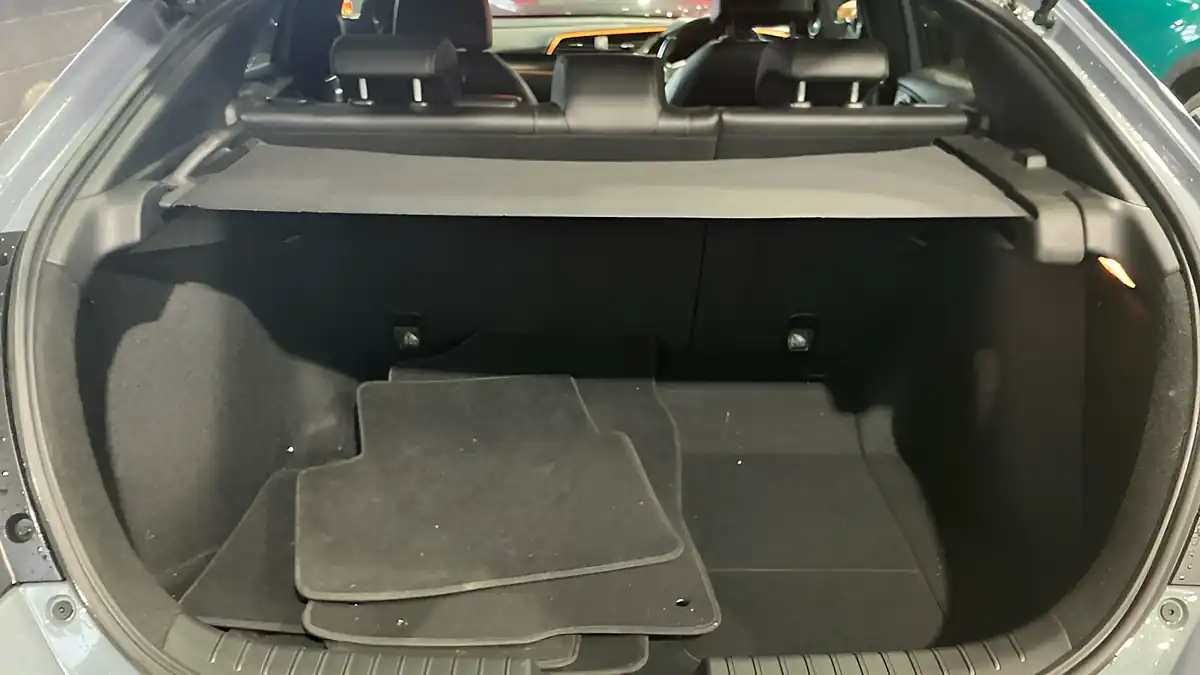 Used 2018 Honda Civic Ex Grey - Interior and Exterior details 9