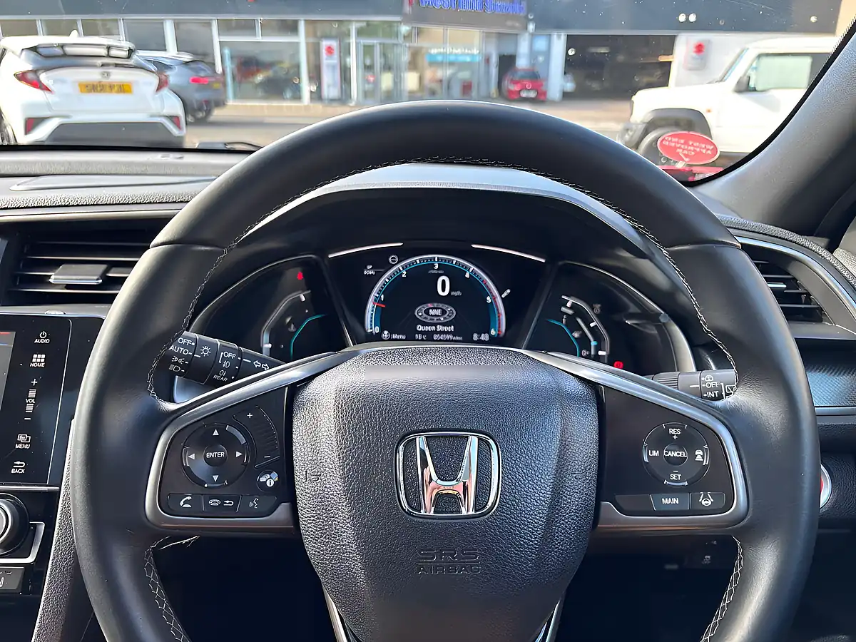 Used 2018 Honda Civic Ex Red - Interior and Exterior details 16
