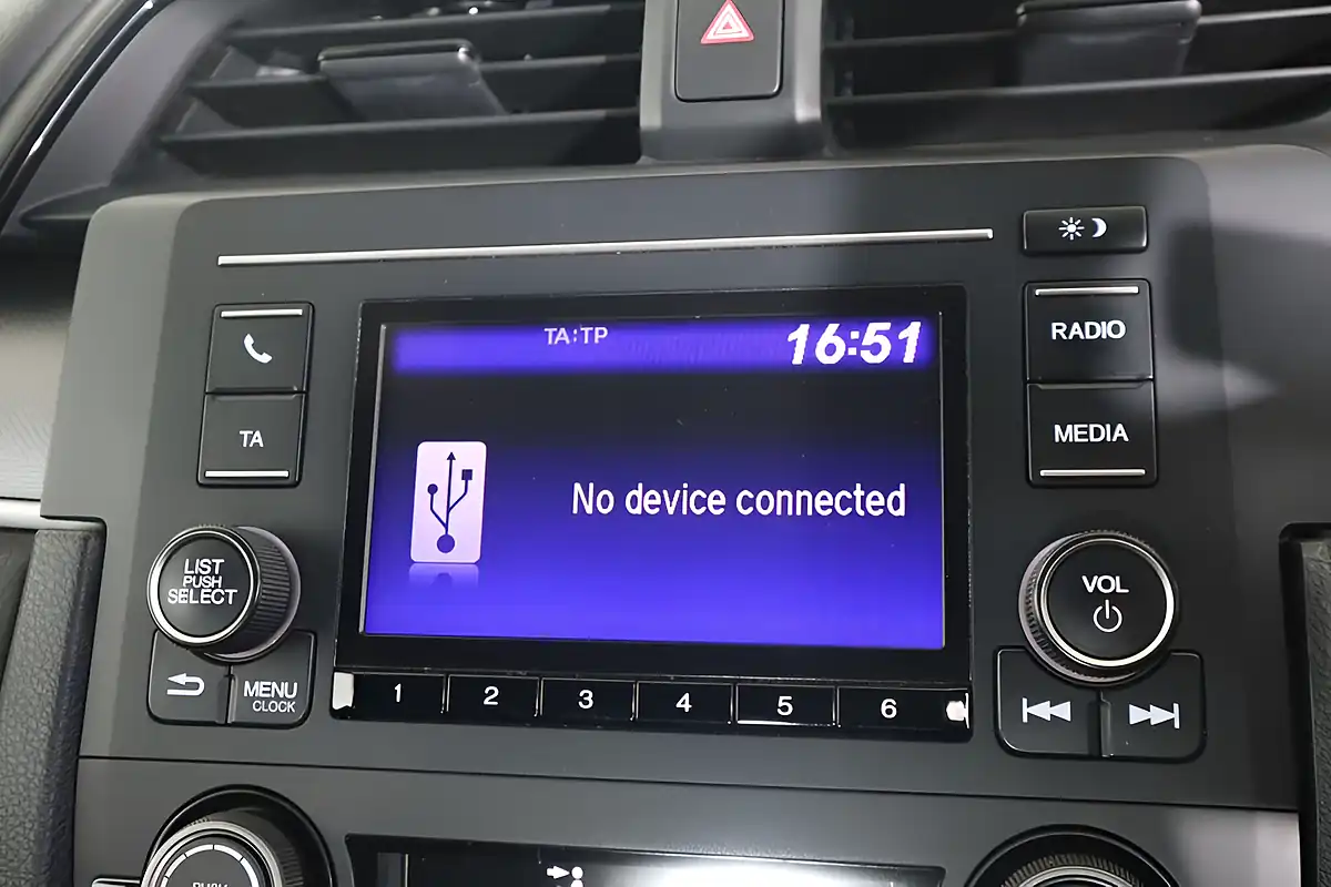 Used 2018 Honda Civic Se Blue - Interior and Exterior details 14